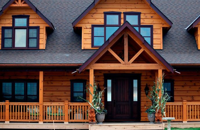 Окна для деревянного дома: нюансы выбора и монтажа