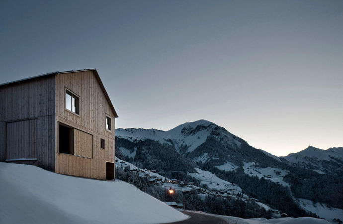 15 невероятных архитектурных решений для домов в горах