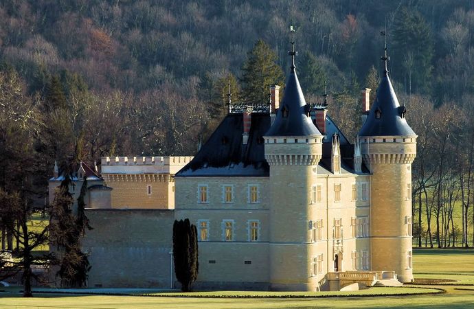 Элитная недвижимость по-европейски: около 500 замков выставлено на торги