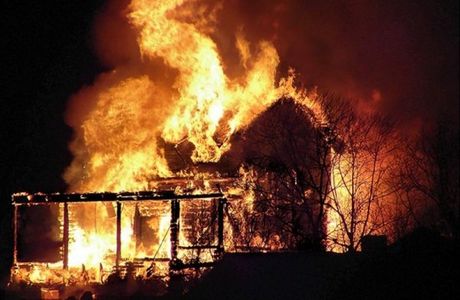 Губернатор Рязанской области запретил застраивать участки под сгоревшими домами