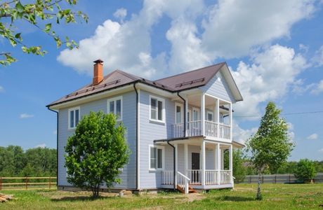 На загородном рынке повысилось число первичных запросов на участки с готовыми домами