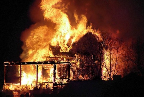 Губернатор Рязанской области запретил застраивать участки под сгоревшими домами